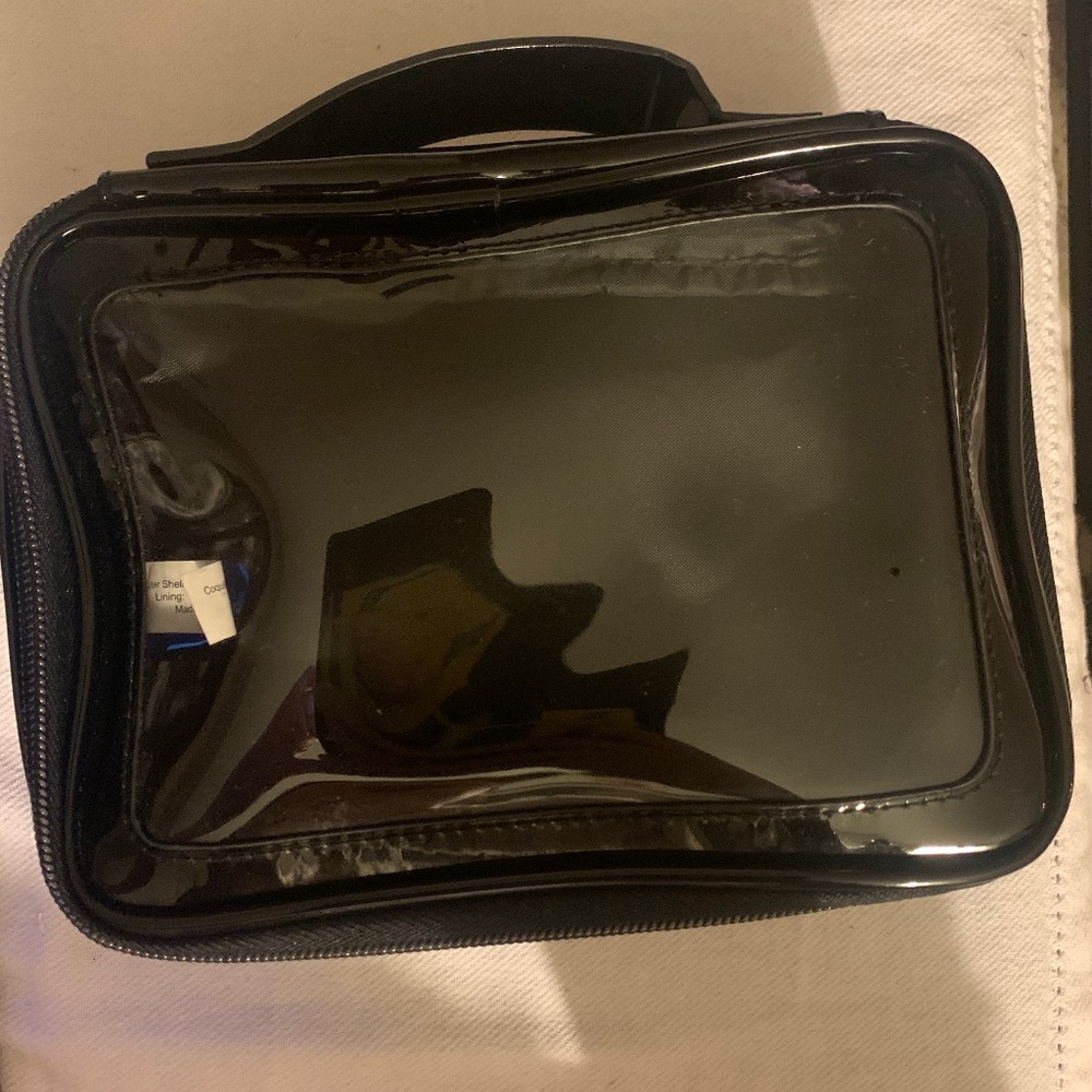 BEIS - On The Go Essential Case